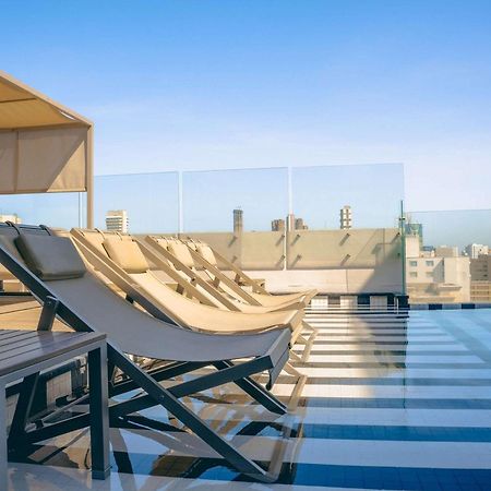 Faranda Collection Barranquilla, A Member Of Radisson Individuals Hotel Barranquilla  Exterior foto Rooftop pool at the hotel