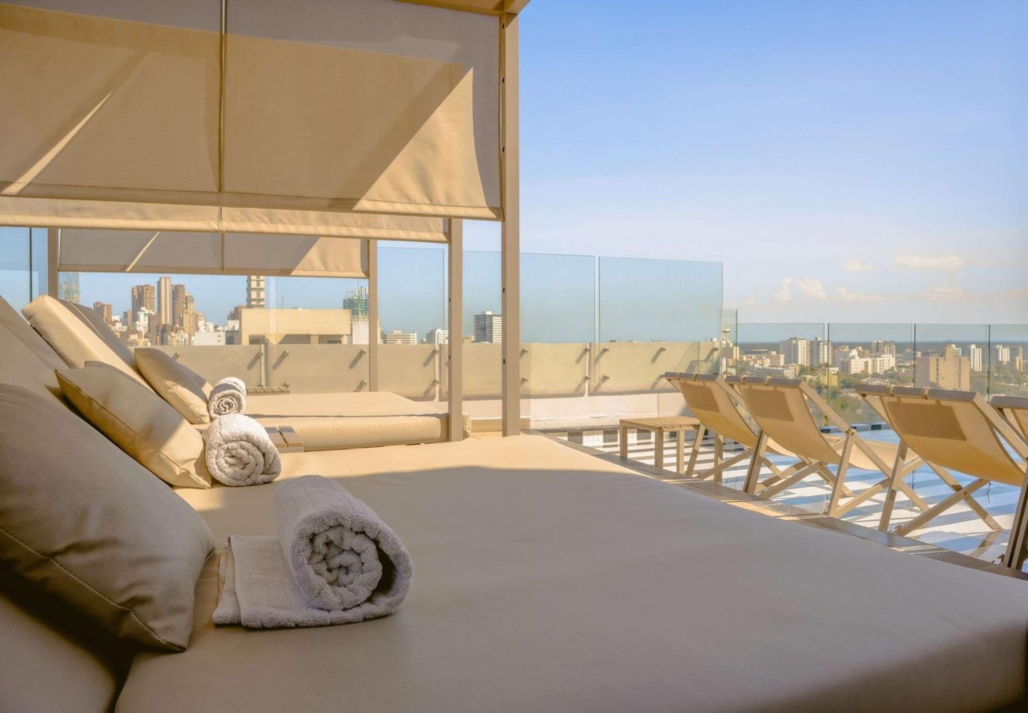 Faranda Collection Barranquilla, A Member Of Radisson Individuals Hotel Barranquilla  Exterior foto Rooftop pool